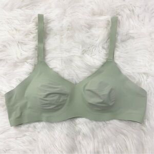 KNIX Padded V-Neck Bra - Thin Strap Size 2 in Eucalyptus